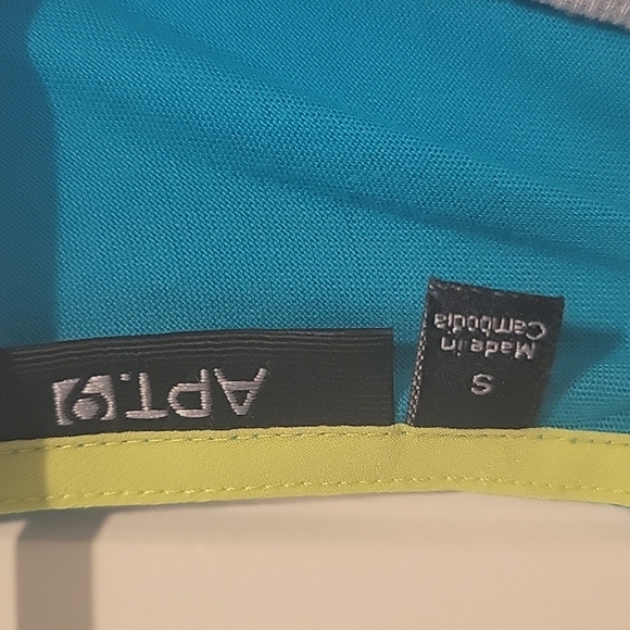 Blue & green tanktop - Picture 3 of 4